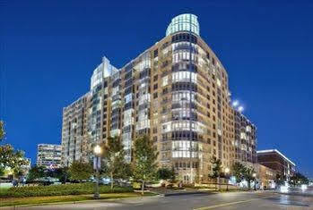 Weichert Suites At Wisconsin Place Chevy Chase Exterior photo
